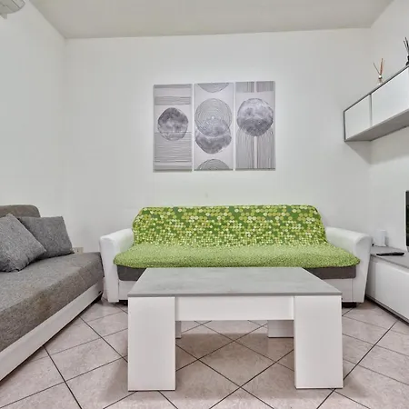 Apartment Marila Deluxe, Patio Con Idromassaggio *